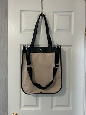 Lululemon laptop bag